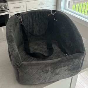 Gray Quilted Pet Car Seat